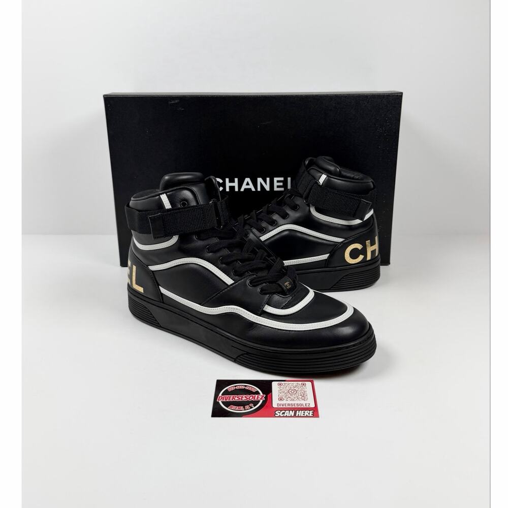 Size 42EU/9US - Chanel Interlocking High Top NEW